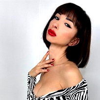 Lady Alessandra Bartis photo