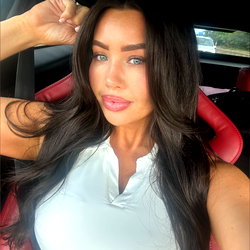 MIA BROOKS 💕 photo