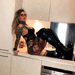 🥵 FREE INKED HOE 💦💦 photo