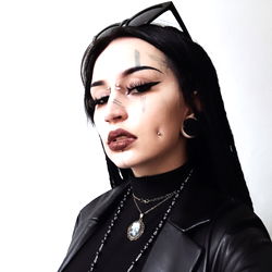 Cleo Peach 🍑 photo