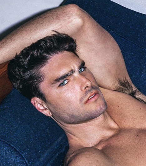 Charlie Matthews photo