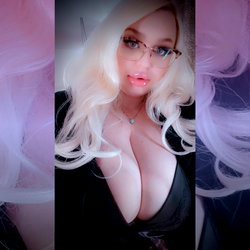 KinkyKitaDoll photo