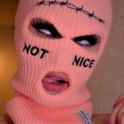 Grisselda_white photo