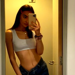 Lauren Nicole photo