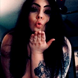 𝔹𝕚𝕘𝕋𝕚𝕥𝕥𝕪𝕃𝕖𝕒𝕟𝕟 photo