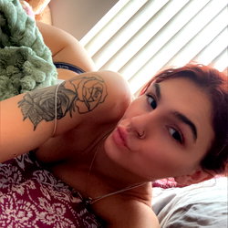 Neveah🤫😇 photo