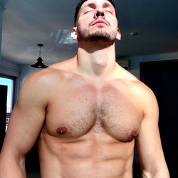 𝐄𝐌𝐈𝐋𝐈𝐀𝐍𝐎 𝐓𝐄𝐑𝐑𝐀 photo