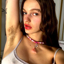 HAIRY GODDESS photo