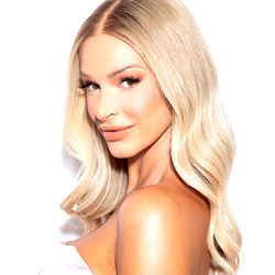 Emma Hix - Stunning Model with an Irresistible Charm