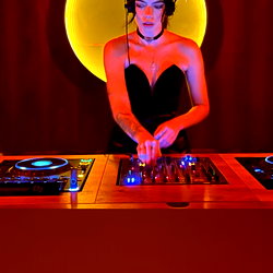 Liz Fermini photo