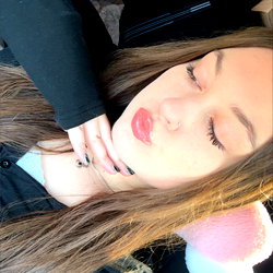 babyyylee😗 photo