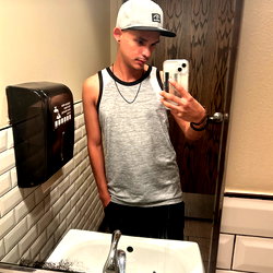 Andr3wx photo