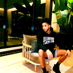 Mikeyy photo