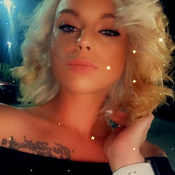 Harley Monroe 💛 photo