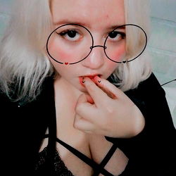 HIJA DEL DEMONIO photo