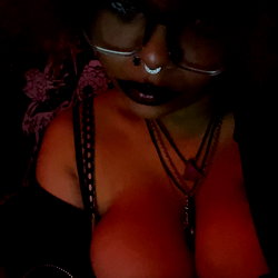 Kitty Noir🖤✨ photo