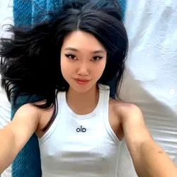 lucy mochi 🍨 asian gf ;) photo