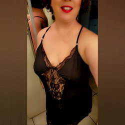 Taylor Renee photo