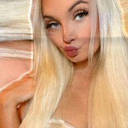 Chloe marie photo