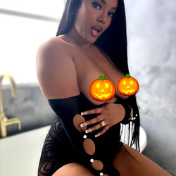 #1 Ebony Squ💧rter On OF | Lola 🎃 Teases photo