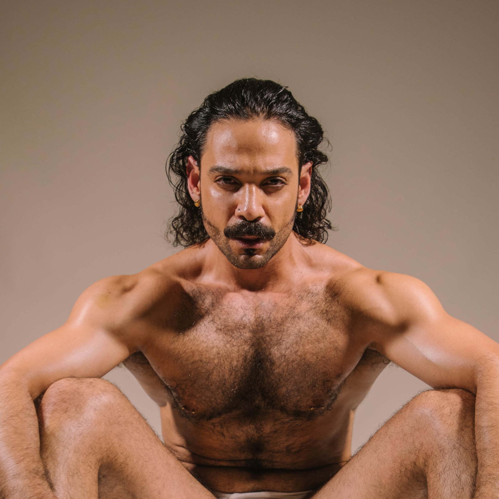 Hung Top Wolf photo