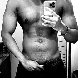 throatbully272free photo