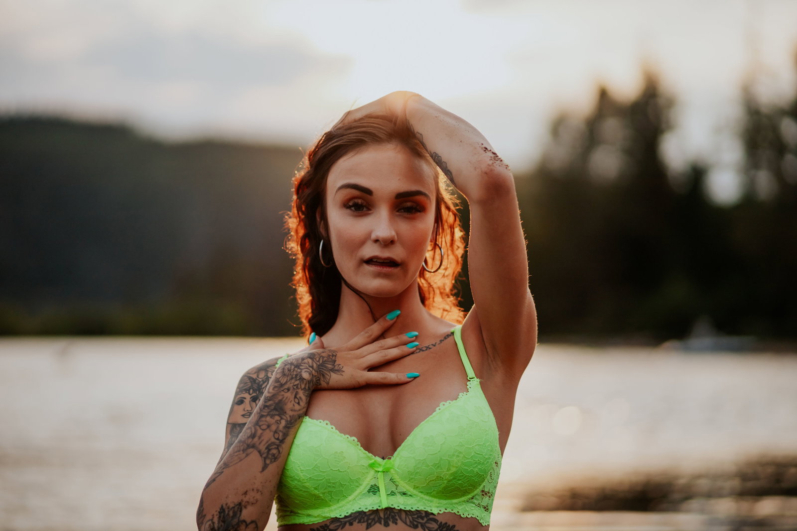 Scarlet Summer photo