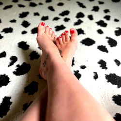 Starry Sole Goddess photo