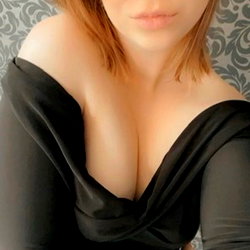 Amanda Rose photo