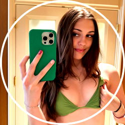 fiona ✩₊˚.⋆☾ 🩷 photo