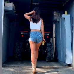 Southern Brunette 🌵 photo