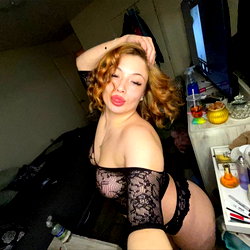 ariel nicole 🥥 photo