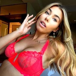 Arabella 🌸 photo