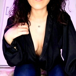 𝑫𝒆𝒍𝒇𝒊𝒏𝒂 photo