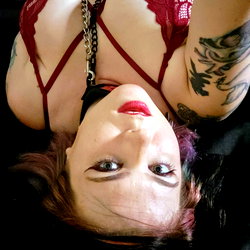 Brat Nikki photo
