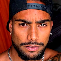 Guto 🔥 Alpha Wolf photo