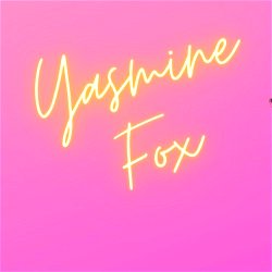 Yasmine Fox 🦊 SEXT QUEEN! photo