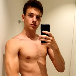 Connor Peters photo