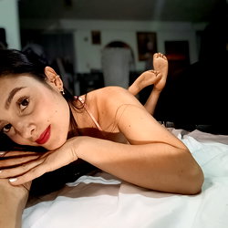 Angieefeet photo