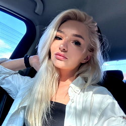 Nicole Fallen photo