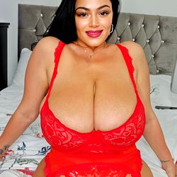 ❤️ Busty Klara Devine ❤️ photo