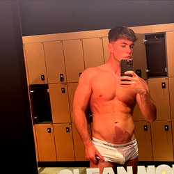 Bradderz 👅 photo
