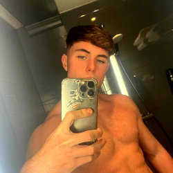 Bradderz 👅 photo
