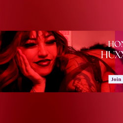 Honey Huxxlee 🍓 - The Sensational Model You've Been Waiting For