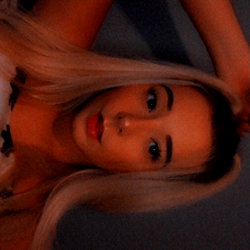 Lina photo