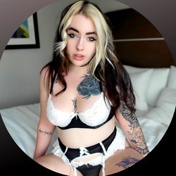 Valerie Vampyr photo