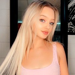 Kaley ♡ photo