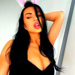 ❤️‍🔥 LOTTIE the HOTTIE ❤️‍🔥 photo