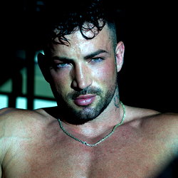 Maximo_VIP photo