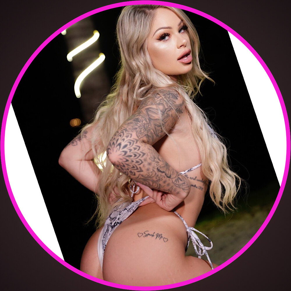 🇺🇸Brooke is 𝗖𝗥𝗘𝗔𝗠𝗬 🥛 photo